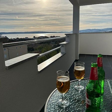 Apartment Marko With A Beautiful View Of The Sea Kaštel Sućurac Eksteriør bilde
